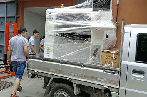 嘉興客戶SMT設(shè)備專車送貨，貨到上門安裝調(diào)試